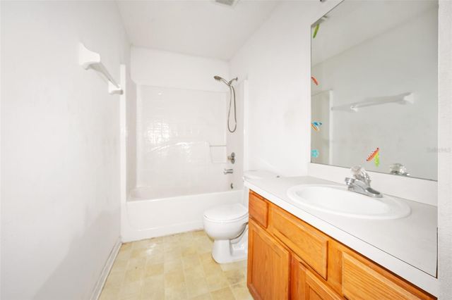 28 RICHLAND LANE, Palm Coast, FL 32164