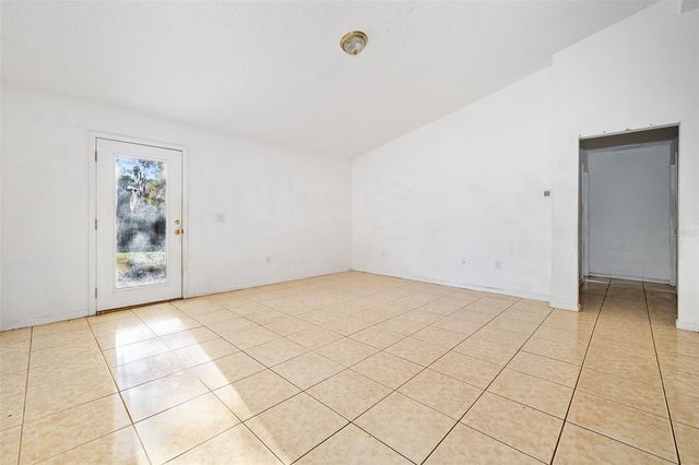 28 RICHLAND LANE, Palm Coast, FL 32164