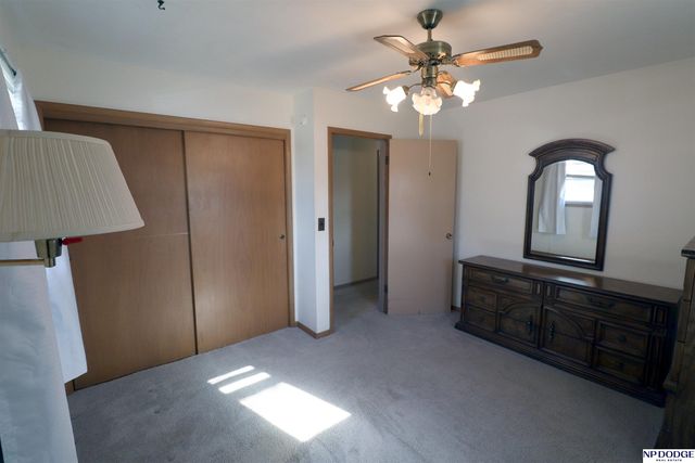 108 Hillside Drive, Bellevue, NE 68005