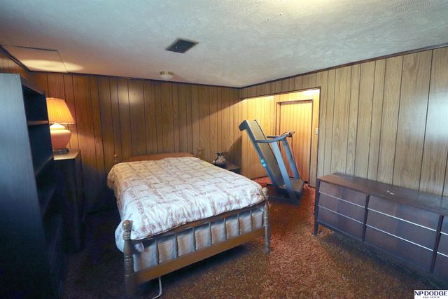 108 Hillside Drive, Bellevue, NE 68005