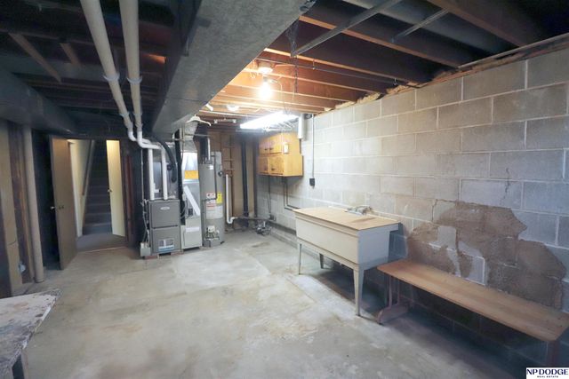 108 Hillside Drive, Bellevue, NE 68005