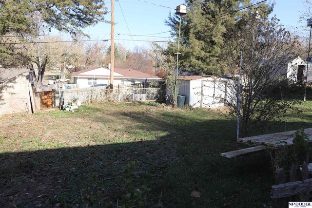 108 Hillside Drive, Bellevue, NE 68005