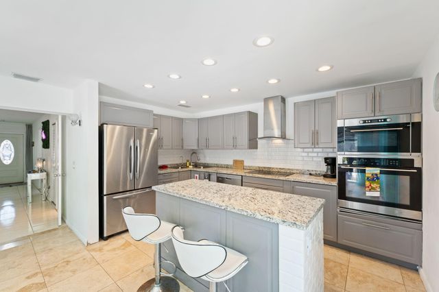 254 SW 8th Street, Dania Beach, FL 33004