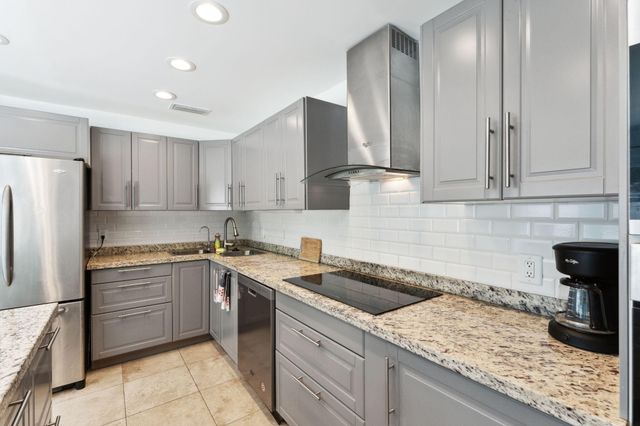 254 SW 8th Street, Dania Beach, FL 33004
