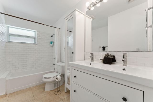 254 SW 8th Street, Dania Beach, FL 33004