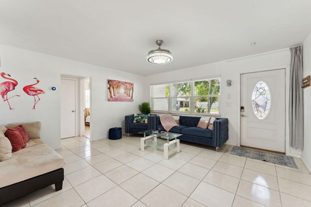 254 SW 8th Street, Dania Beach, FL 33004