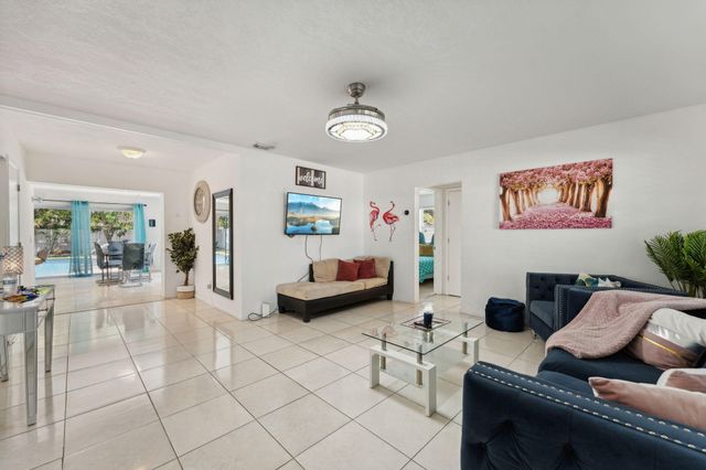 254 SW 8th Street, Dania Beach, FL 33004