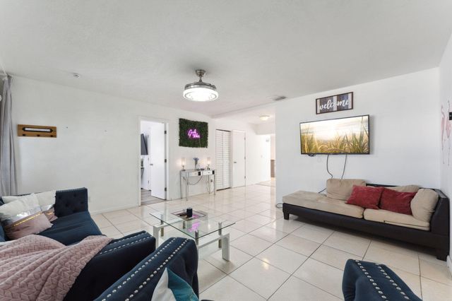 254 SW 8th Street, Dania Beach, FL 33004