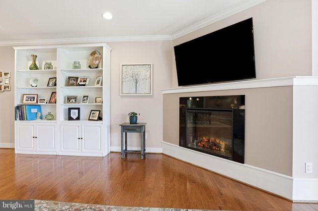 5213 MERIDIAN BLVD, Warrington, PA 18976
