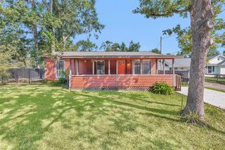 10441 Royal Adrian Drive, Conroe, TX 77303