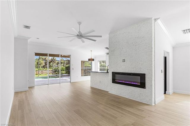 9544 Hemingway LN, Fort Myers, FL 33913