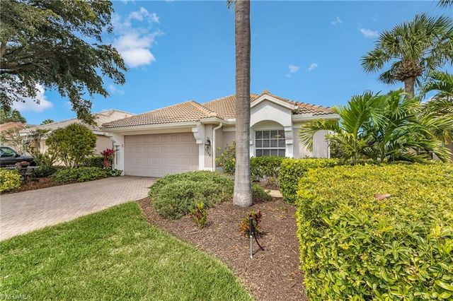 9544 Hemingway LN, Fort Myers, FL 33913