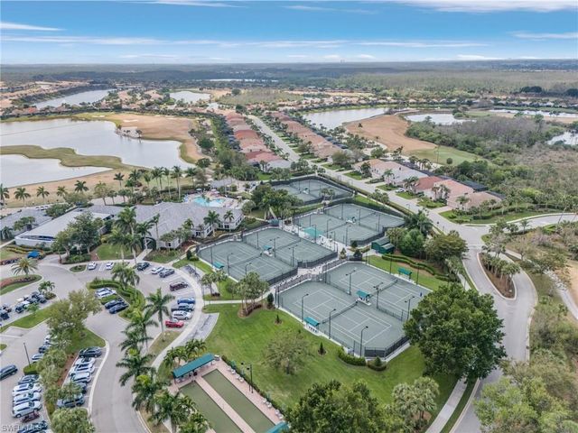 9544 Hemingway LN, Fort Myers, FL 33913
