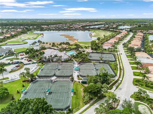 9544 Hemingway LN, Fort Myers, FL 33913