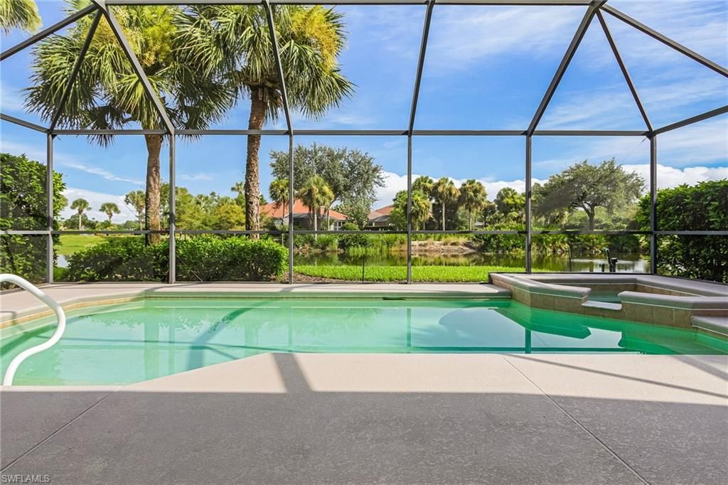 9544 Hemingway LN, Fort Myers, FL 33913