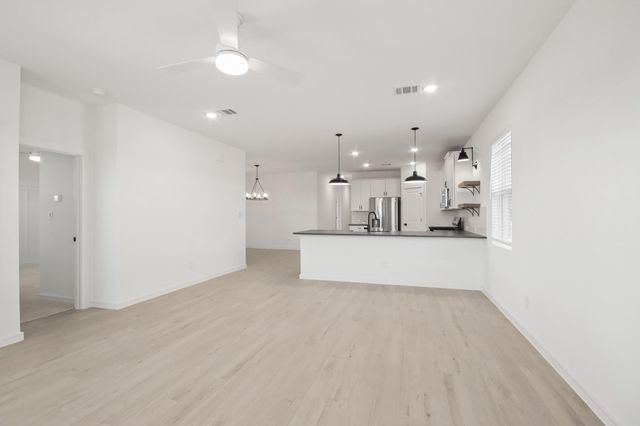 436 East Rose Marie Lane, Montgomery, TX 77356