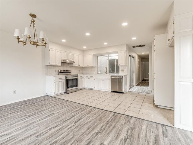 9822 Hefner Village Drive, Oklahoma City, OK 73162