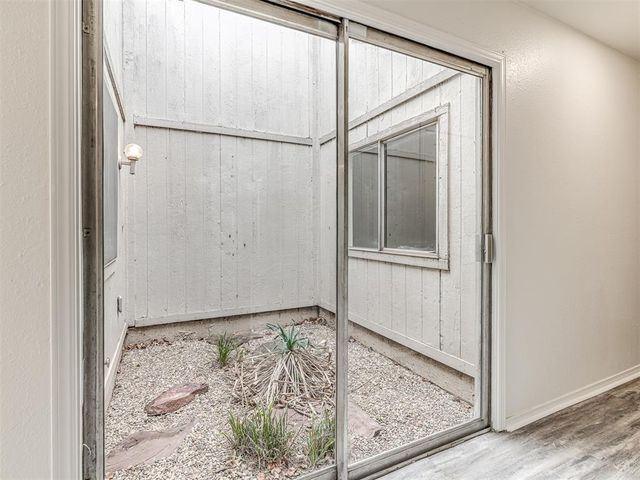 9822 Hefner Village Drive, Oklahoma City, OK 73162