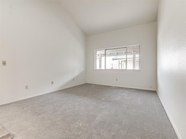 9822 Hefner Village Drive, Oklahoma City, OK 73162