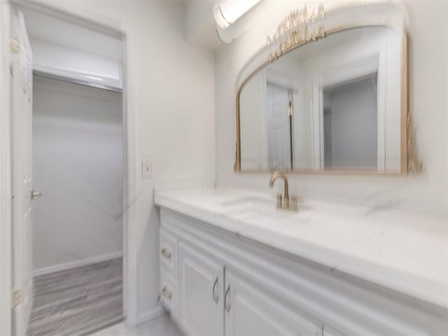 9822 Hefner Village Drive, Oklahoma City, OK 73162