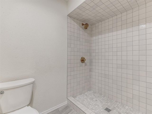 9822 Hefner Village Drive, Oklahoma City, OK 73162