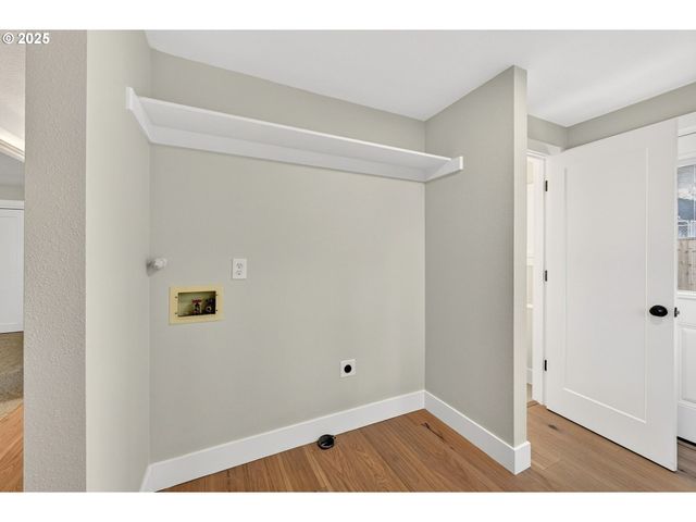 17745 DAVIS Dr, Sandy, OR 97055