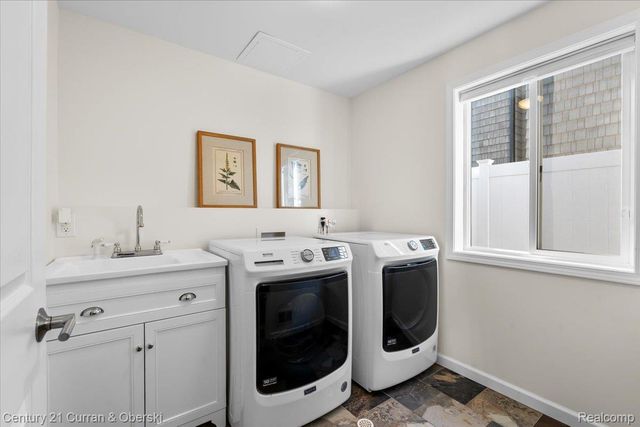 1133 Sutherland Street, Plymouth, MI 48170