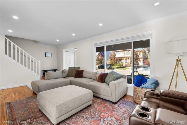 1133 Sutherland Street, Plymouth, MI 48170