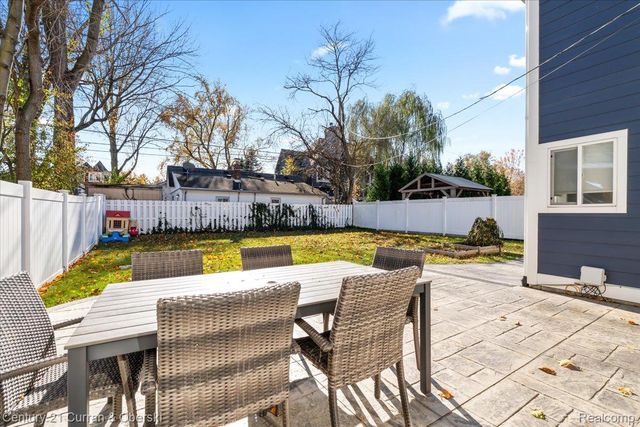 1133 Sutherland Street, Plymouth, MI 48170