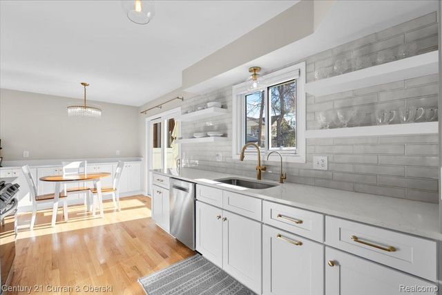 1133 Sutherland Street, Plymouth, MI 48170