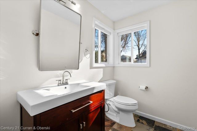 1133 Sutherland Street, Plymouth, MI 48170