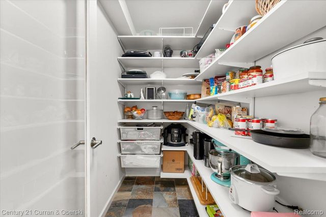 1133 Sutherland Street, Plymouth, MI 48170