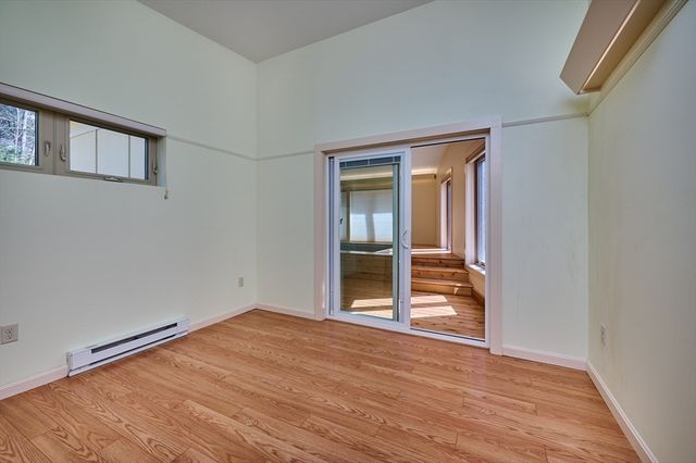 471 Flat Hills Rd, Amherst, MA 01002