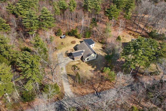 471 Flat Hills Rd, Amherst, MA 01002