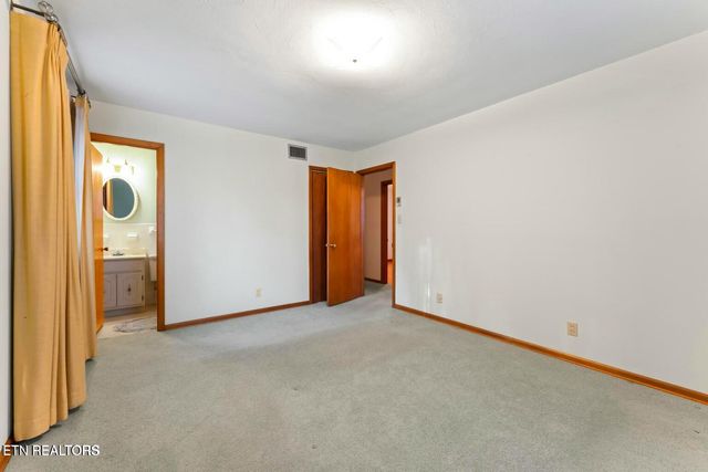 2015 Mountair Drive, Knoxville, TN 37924