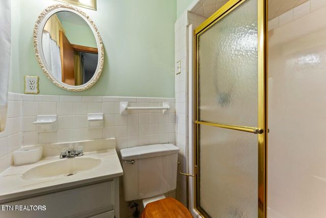 2015 Mountair Drive, Knoxville, TN 37924