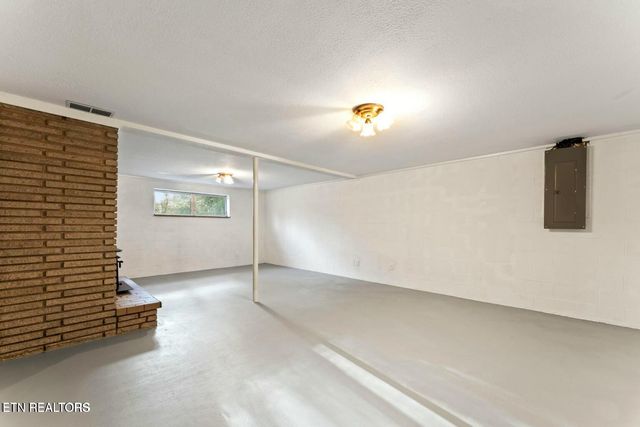 2015 Mountair Drive, Knoxville, TN 37924