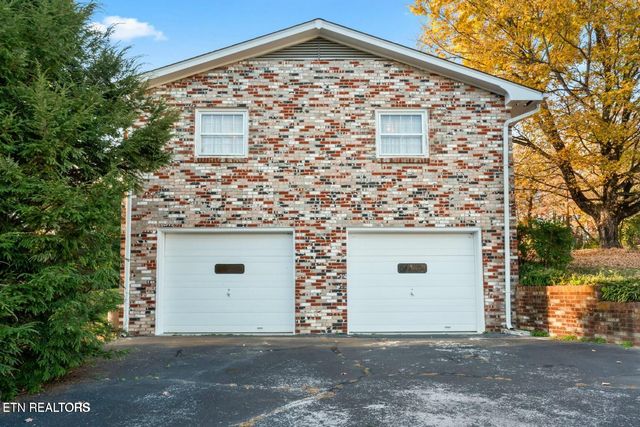 2015 Mountair Drive, Knoxville, TN 37924