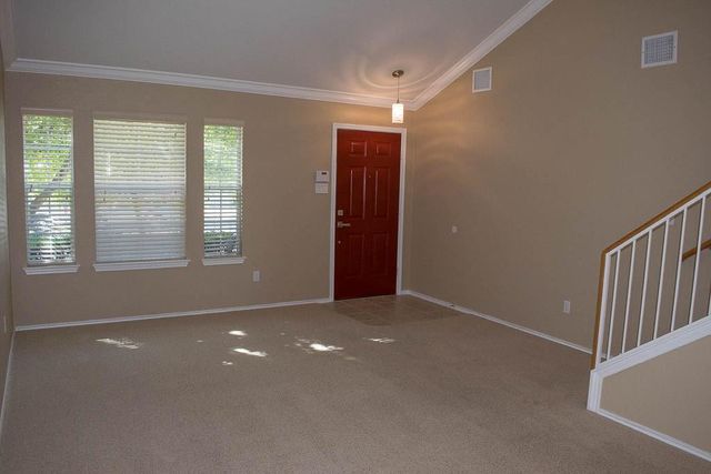1708 Darjeeling DR, Pflugerville, TX 78660