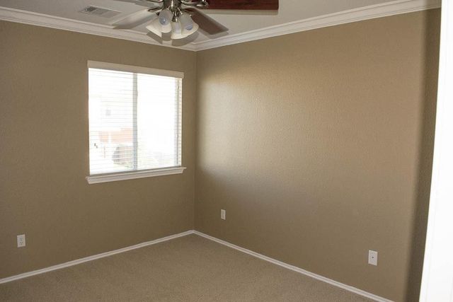 1708 Darjeeling DR, Pflugerville, TX 78660