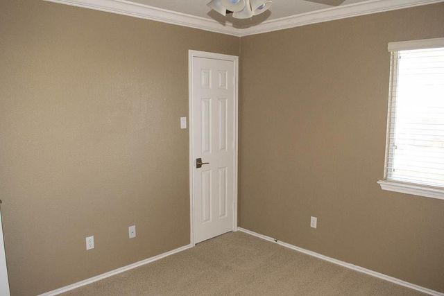 1708 Darjeeling DR, Pflugerville, TX 78660