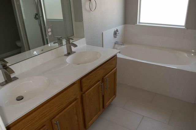 1708 Darjeeling DR, Pflugerville, TX 78660