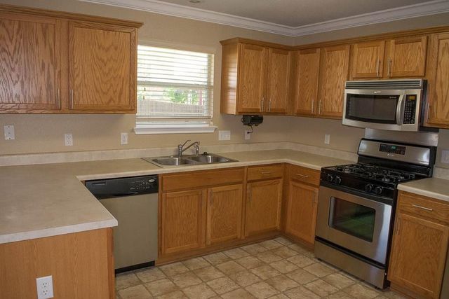 1708 Darjeeling DR, Pflugerville, TX 78660