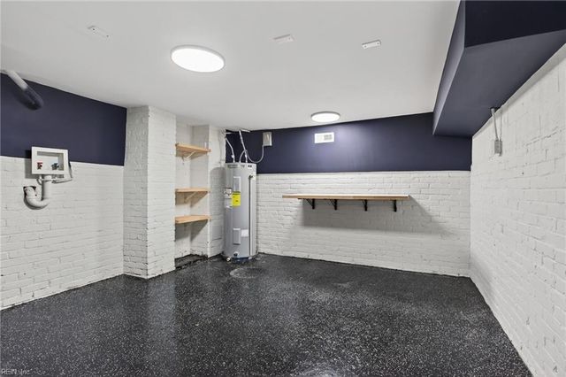 232 52nd ST, Newport News, VA 23607