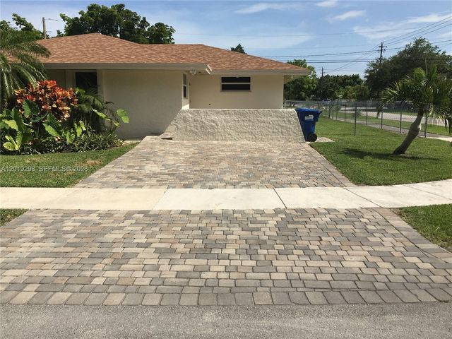 5780 SW 61st St 5780, Miami, FL 33143