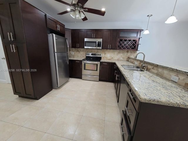 5780 SW 61st St 5780, Miami, FL 33143