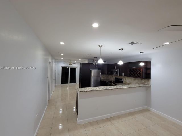 5780 SW 61st St 5780, Miami, FL 33143