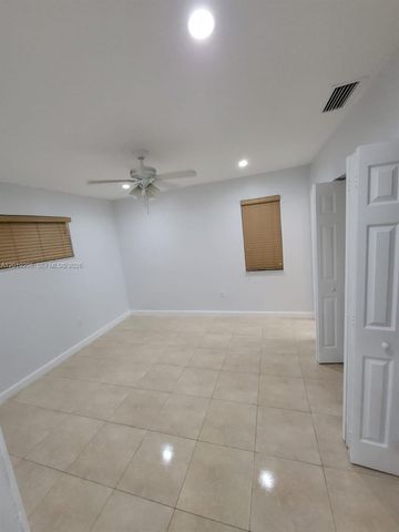 5780 SW 61st St 5780, Miami, FL 33143