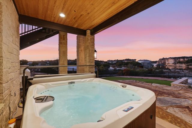 7105 W Hells Gate Drive, Strawn, TX 76475