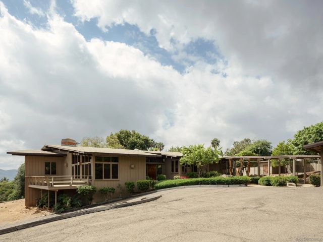 10535 Fuerte Drive, La Mesa, CA 91941